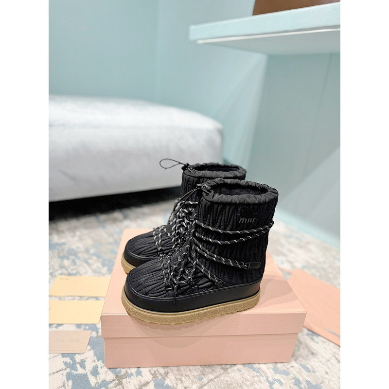 Miu Miu Matelasse Apres Ski Boots Black