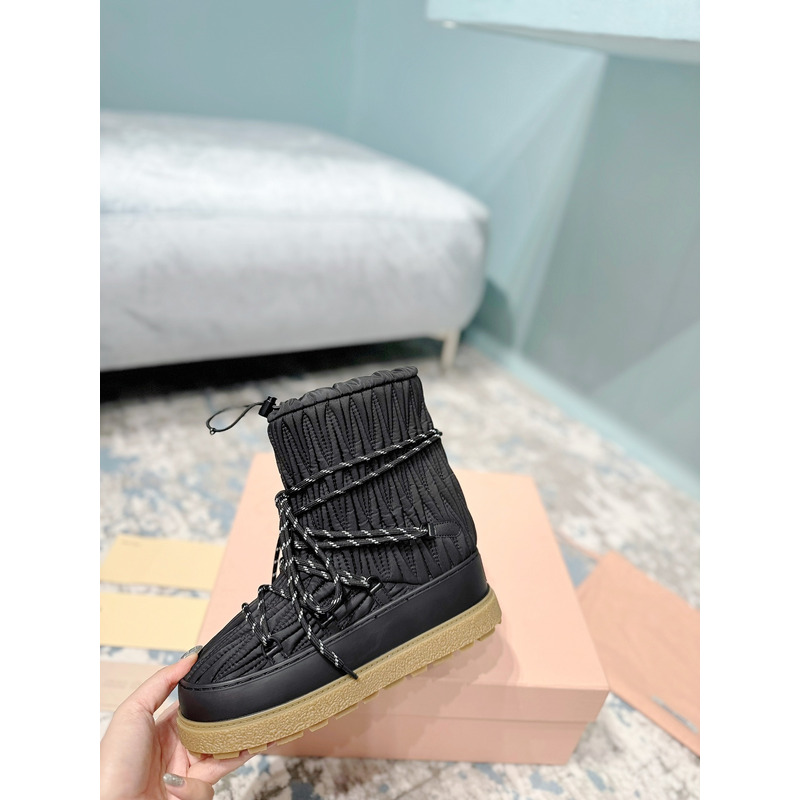 Miu Miu Matelasse Apres Ski Boots Black