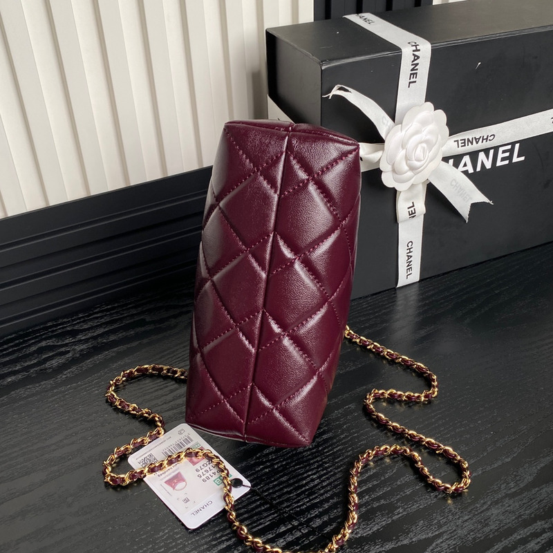 Ch*el clutch with chain shiny lambskin & gold-tone metal burgundy
