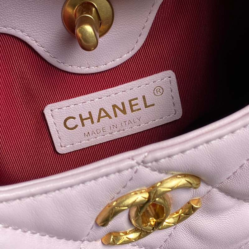 Ch*el sheepskin tassel chain dinner bag in purple