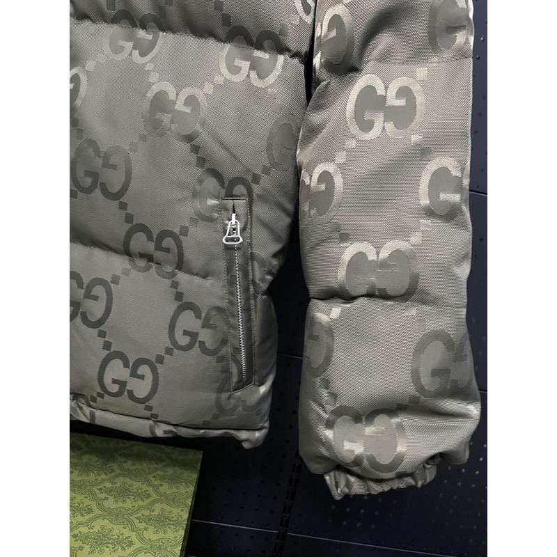 G*u*i jumbo canvas down jacket green