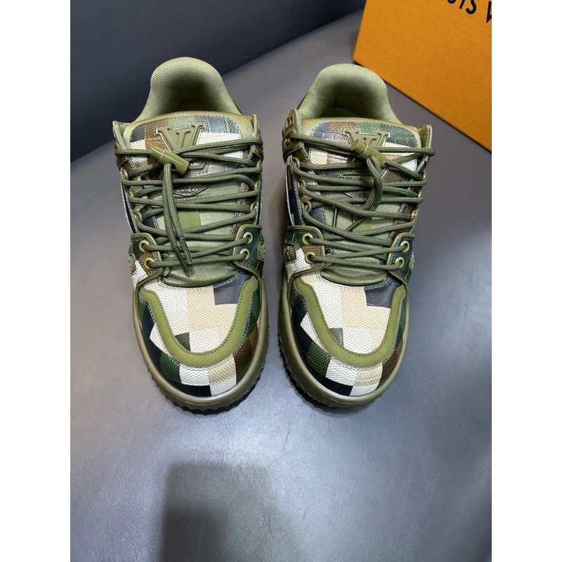 l**is V*t*n lv trainer maxi green