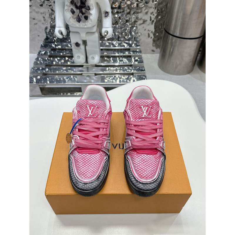 l**is V*t*n trainer sneaker in pink/black