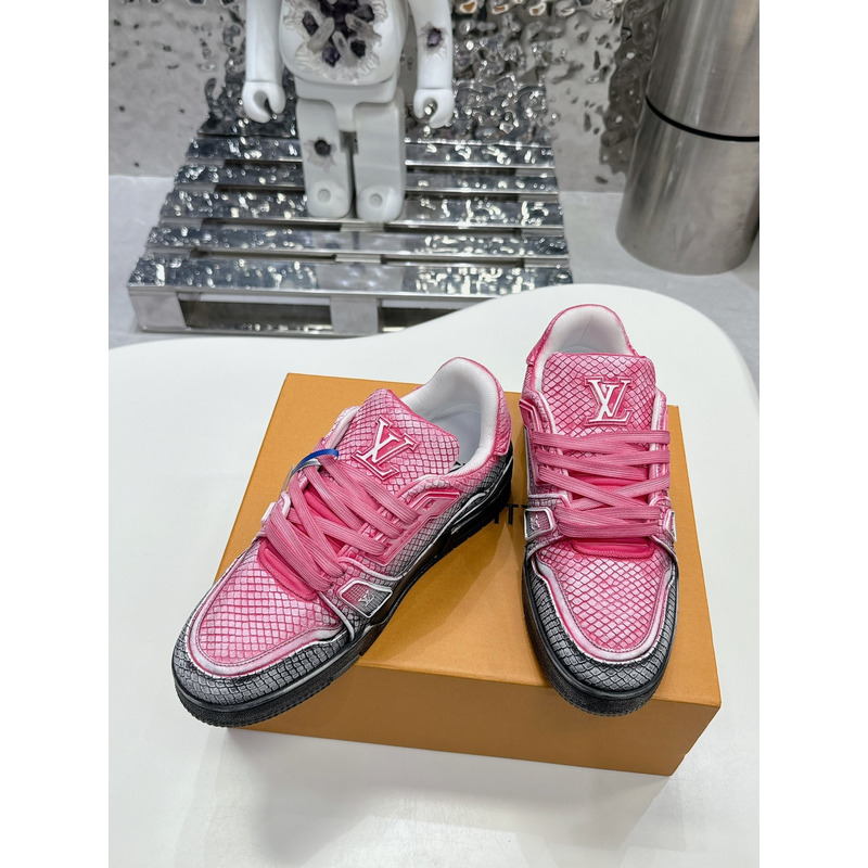 l**is V*t*n trainer sneaker in pink/black