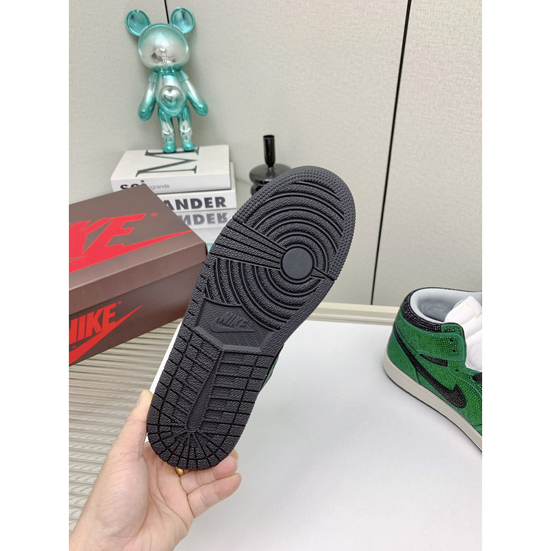 Air Jordan 1 Mid In Green