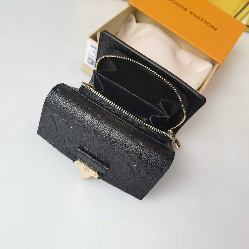 l**is V*t*n wallets black