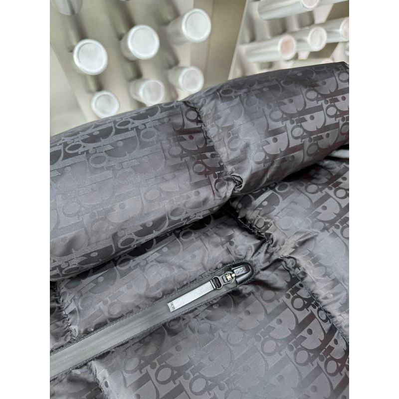 D*or oblique puffer jacket in black