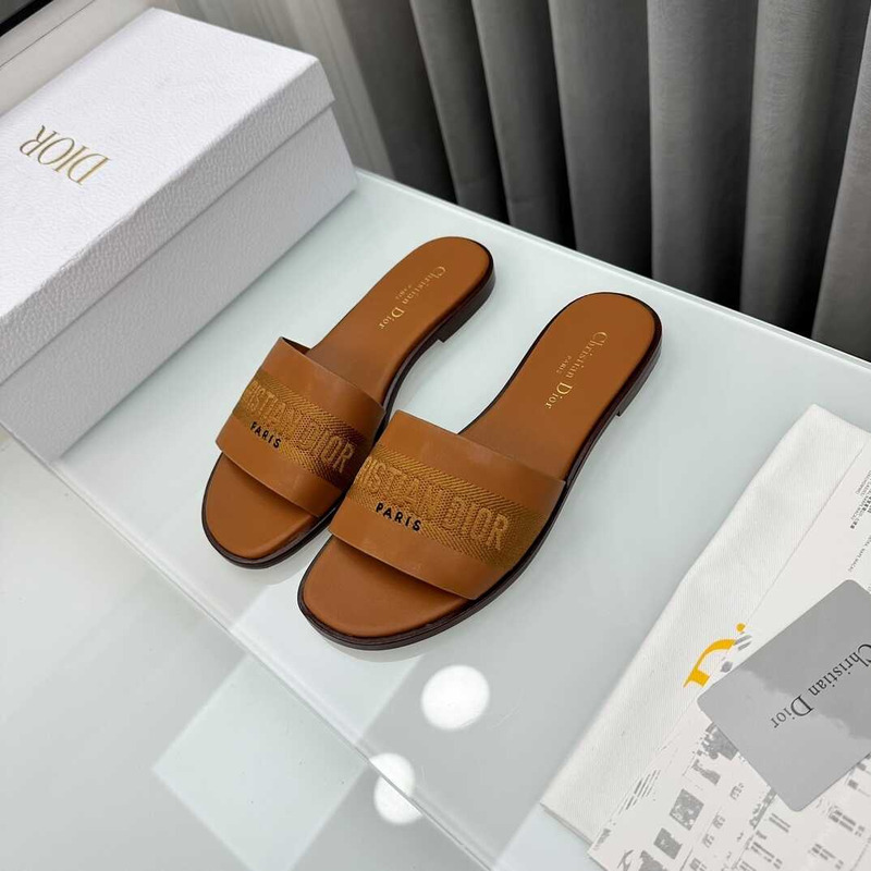 D*or dway slide camel calfskin and embroidered cotton brown