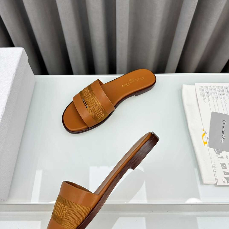 D*or dway slide camel calfskin and embroidered cotton brown