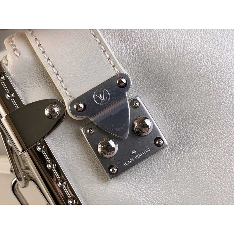 l**is V*t*n slim trunk calf leather white