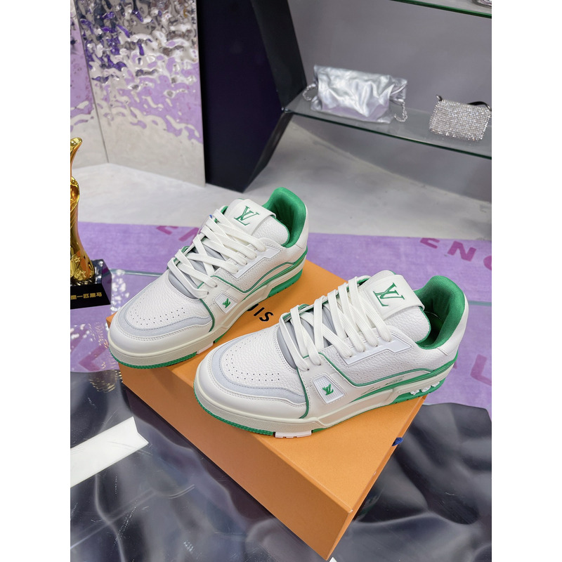 l**is V*t*n trainer sneaker green and white