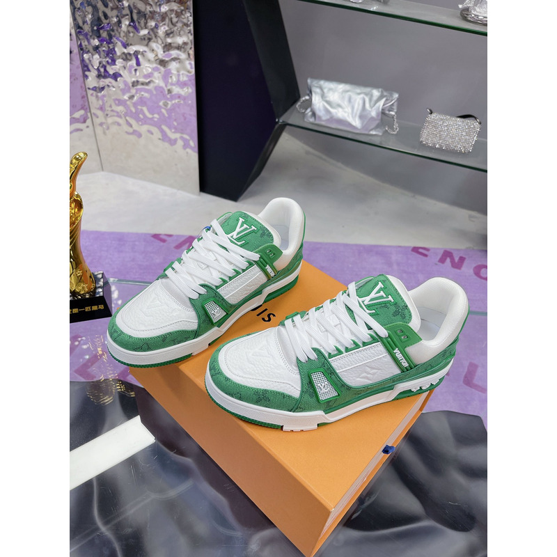 l**is V*t*n trainer sneaker green and white