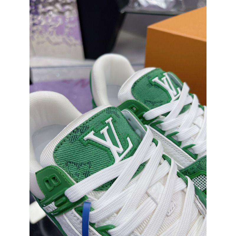 l**is V*t*n trainer sneaker green and white