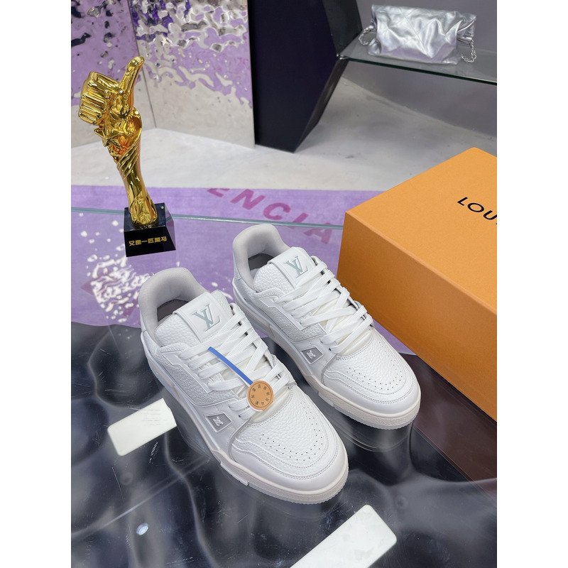 l**is V*t*n trainer sneaker white