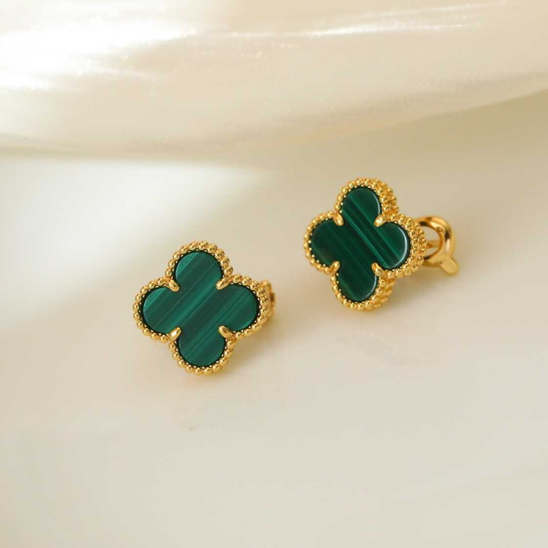 Van Cleef & Arpels Alhambra Earrings 18k Yellow Gold Malachite