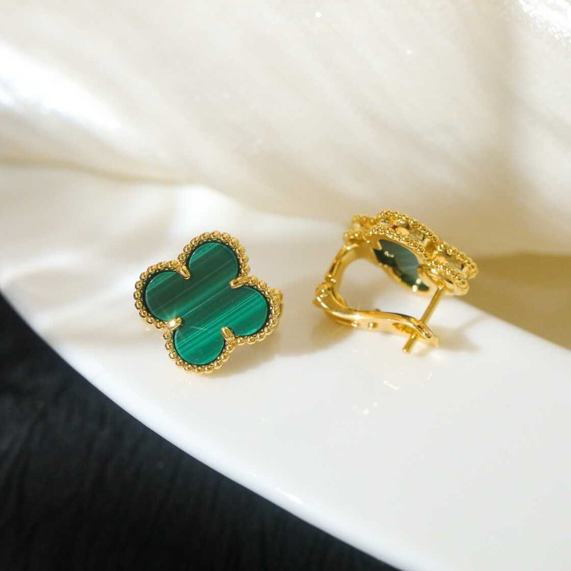 Van Cleef & Arpels Alhambra Earrings 18k Yellow Gold Malachite