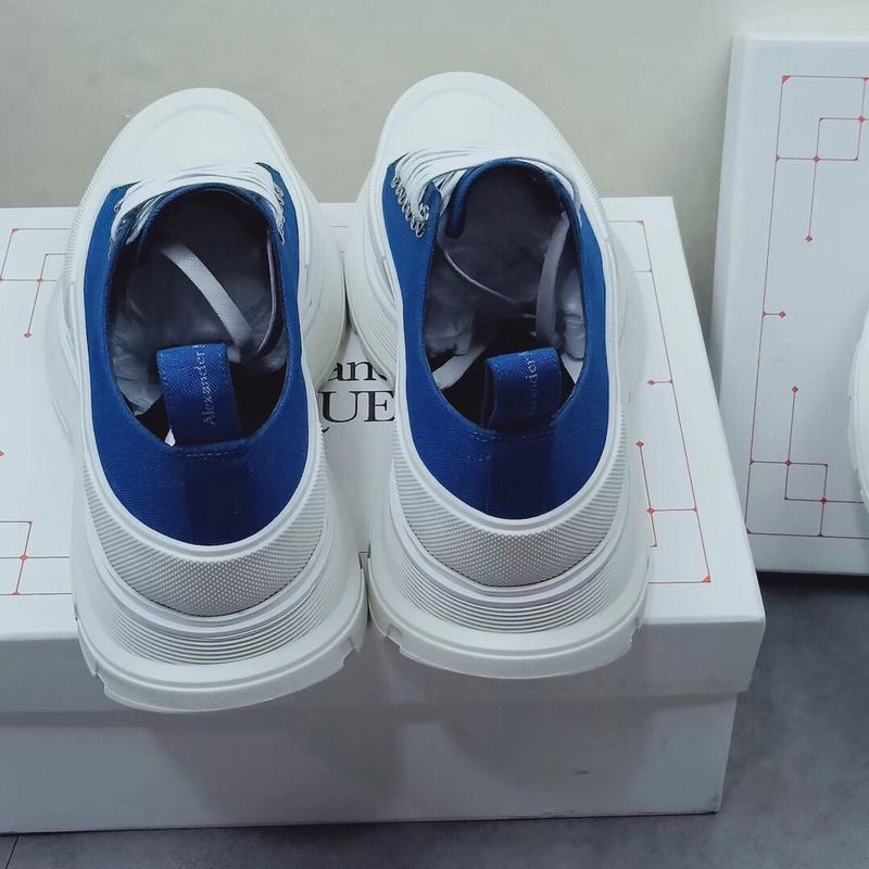 Alexander McQueen Tread Slick Platform Low Sneakers