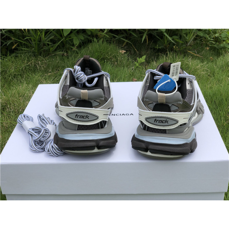 Ba*len*cia*ga 3.0 dark gray sneakers men women