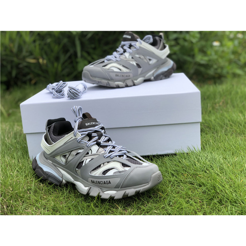 Ba*len*cia*ga 3.0 dark gray sneakers men women