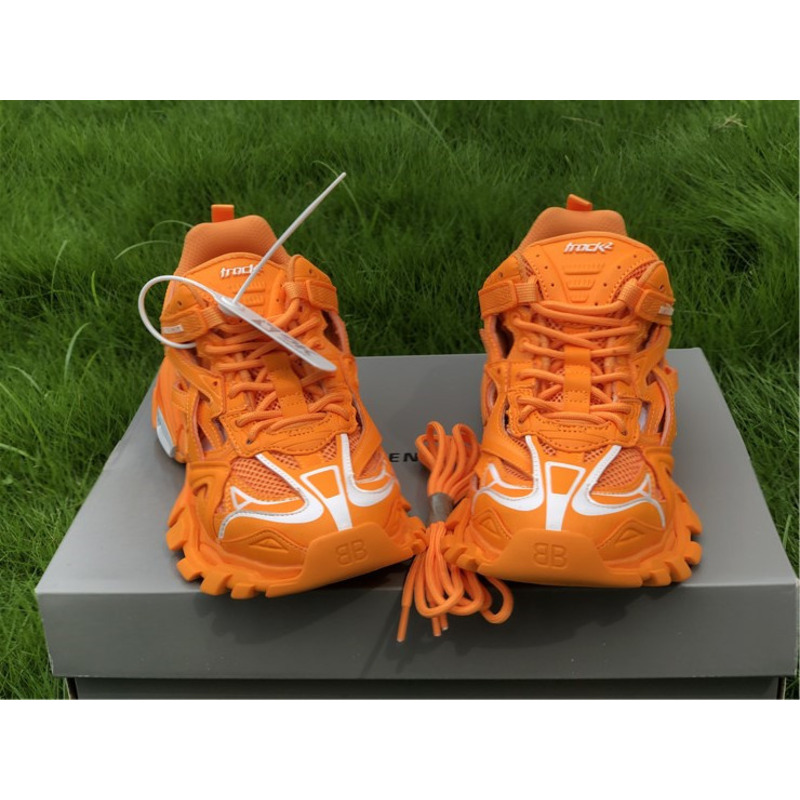 Ba*len*cia*ga 4.0 white orange sneakers men women