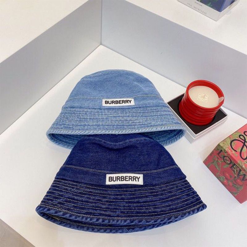 B**rry light denim bucket hat