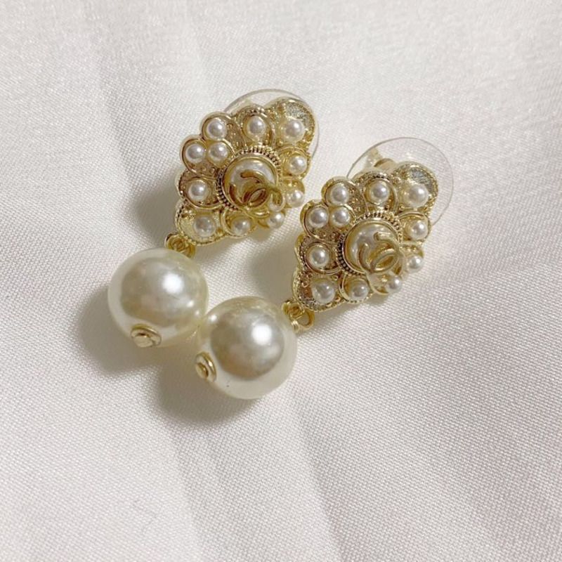 Ch*el glass pearls earrings