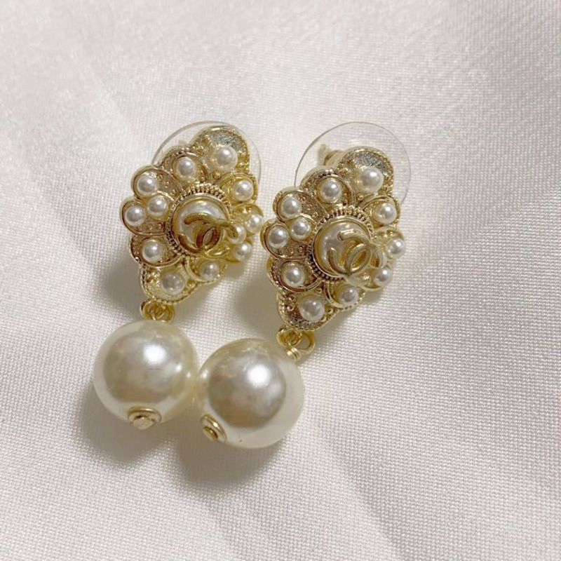 Ch*el glass pearls earrings