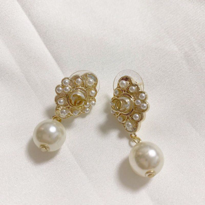 Ch*el glass pearls earrings