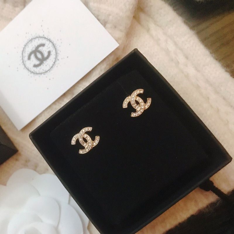 Ch*el earrings gold, pearly white & crystal