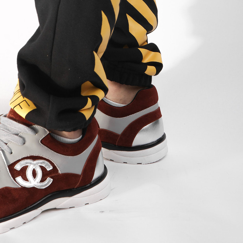 Ch*el sneaker in suede red