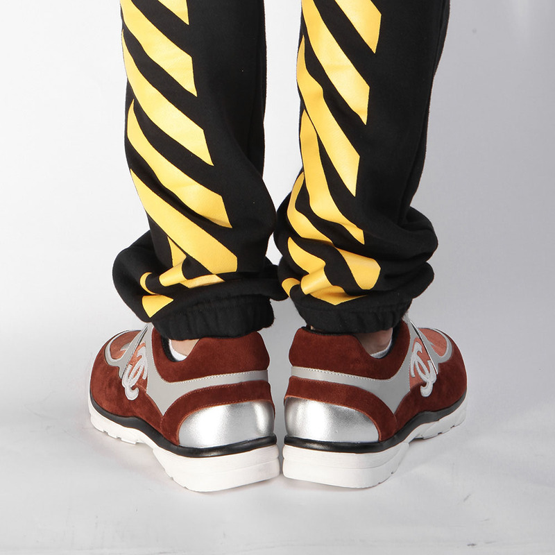 Ch*el sneaker in suede red