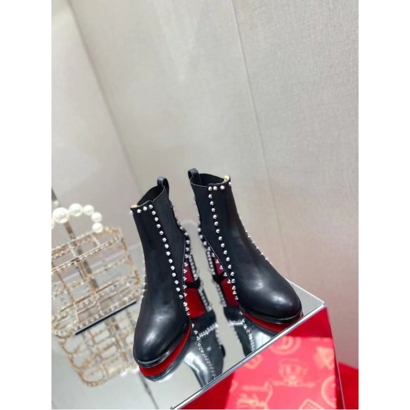 Ch**an louboutin booty