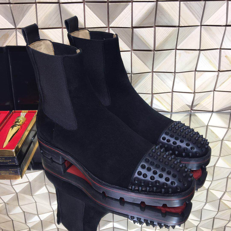 S*per perfect ch**an louboutin black spikes boot