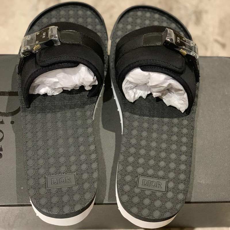 D*or black neoprene slippers