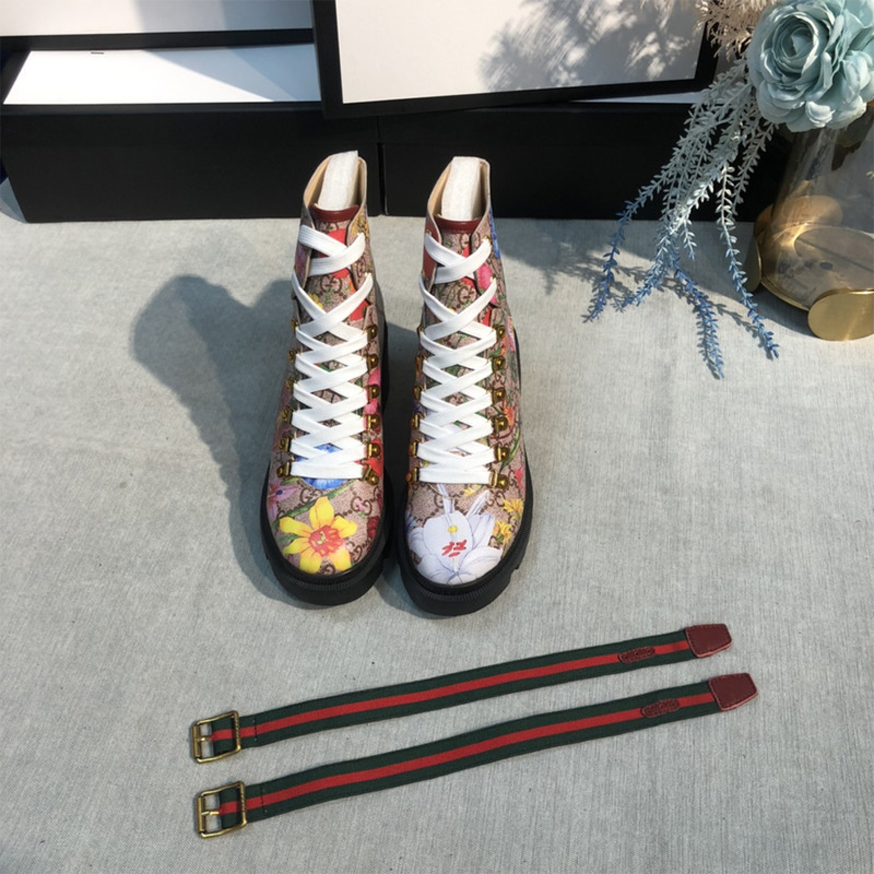 G*u*i flora ankle boot with sylvie web