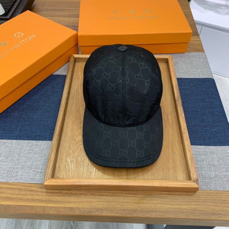 G*u*i canvas and mesh baseball cap