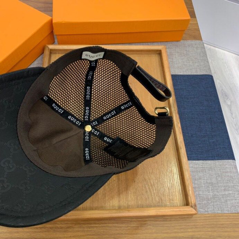 G*u*i canvas and mesh baseball cap