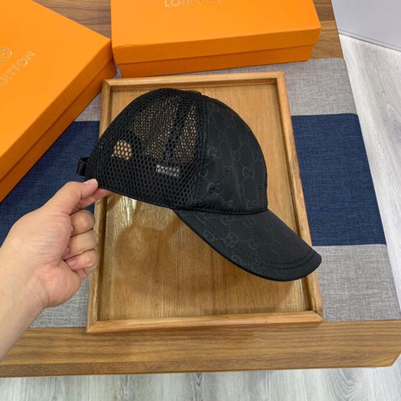 G*u*i canvas and mesh baseball cap