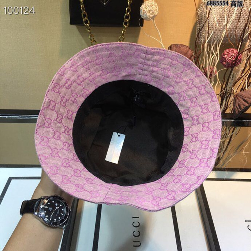 G*u*i lame bucket hat