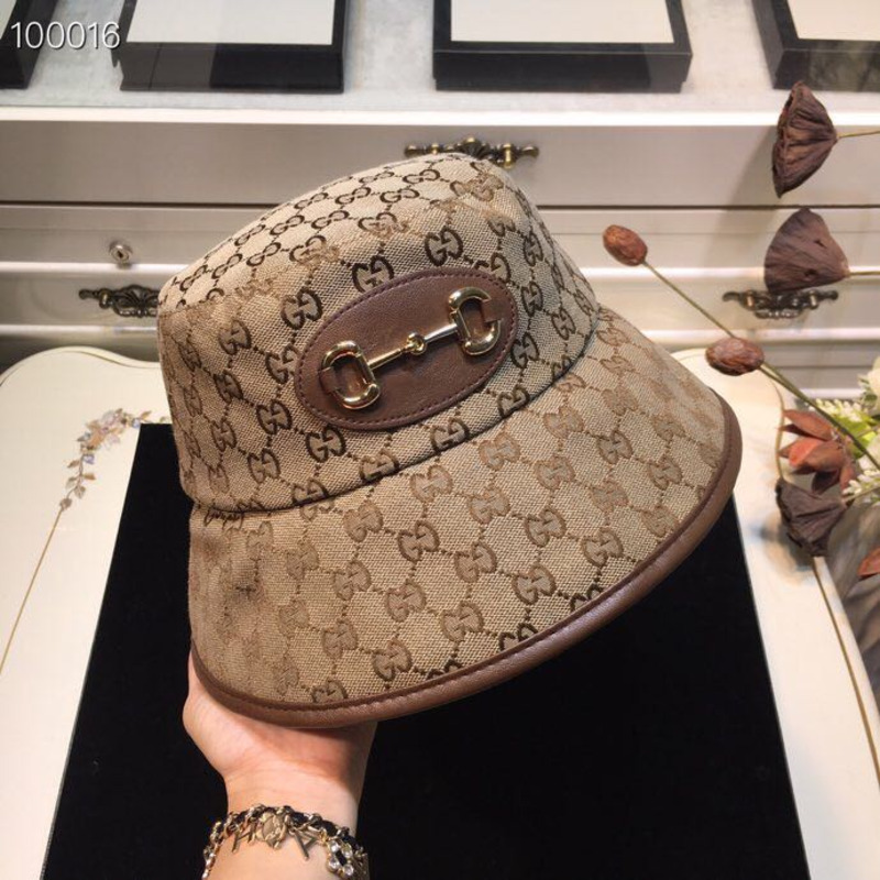 G*u*i canvas bucket hat