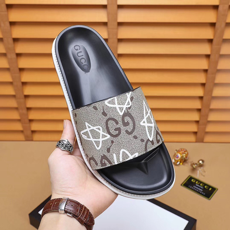 G*u*i stars printed slide sandal