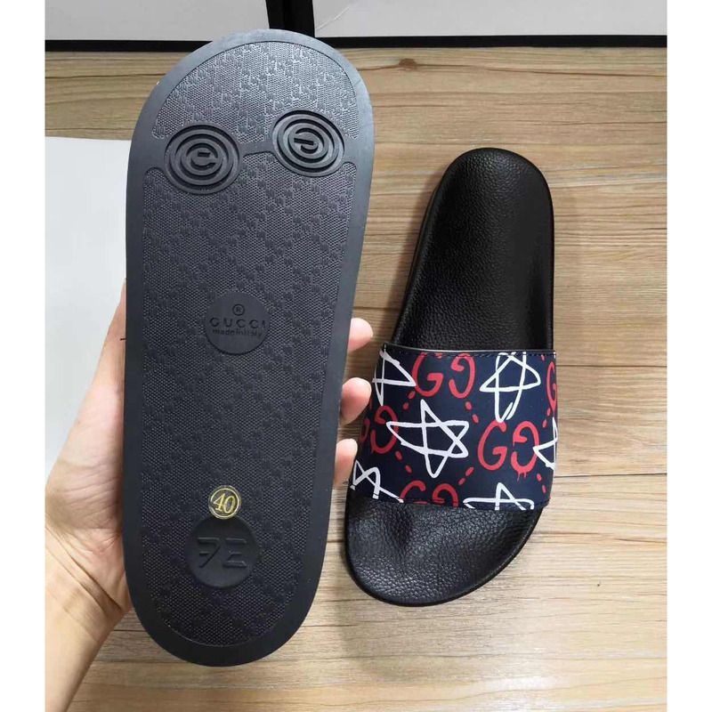 double G*u*i star printed slippers