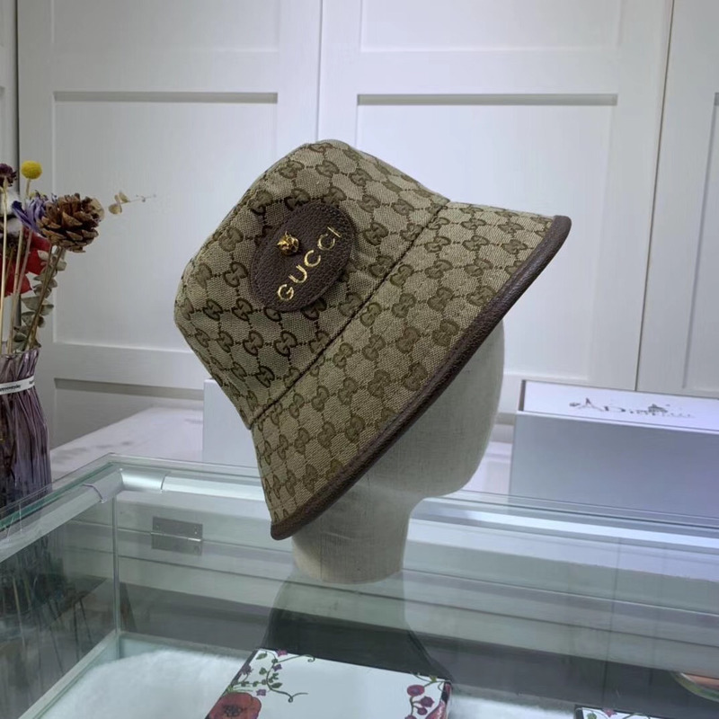 G*u*i canvas bucket hat in khaki