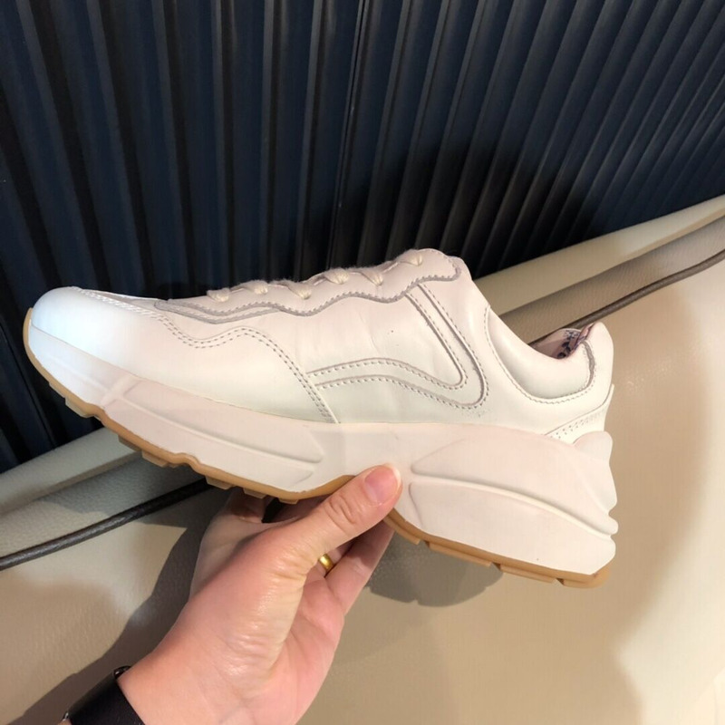 G*u*i rhyton glitter sneaker