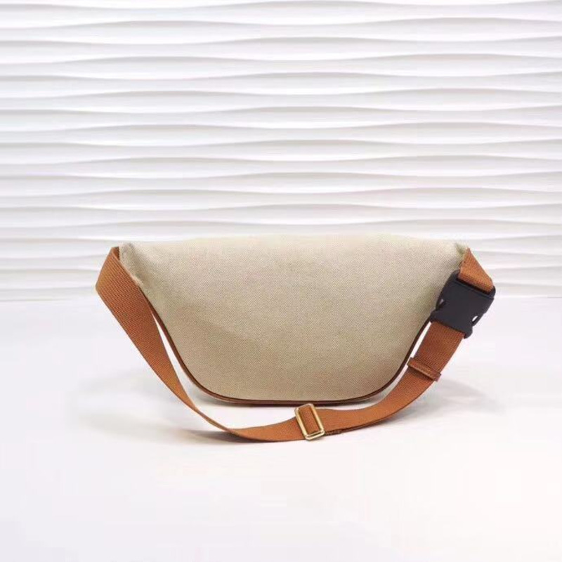 G*u*i vintage canvas belt bag