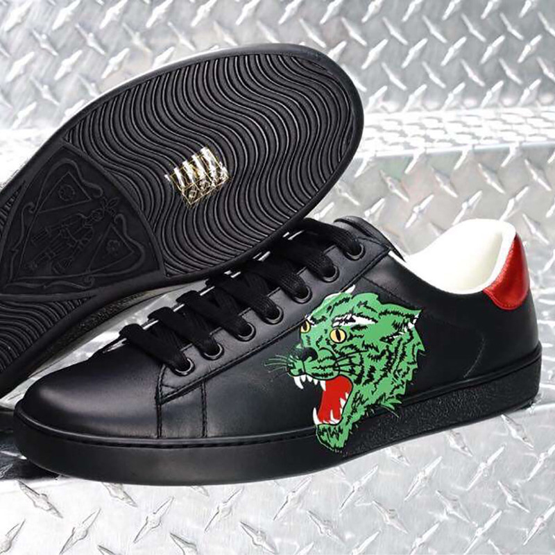 G*u*i ace tiger print sneaker in black