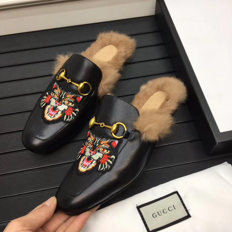 G*u*i princetown slipper with angry cat