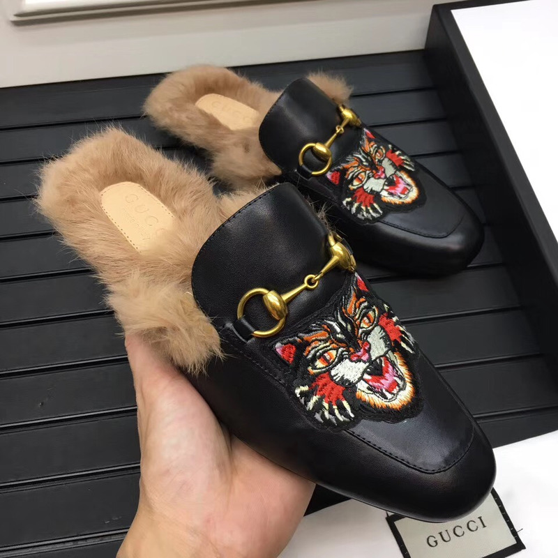 G*u*i princetown slipper with angry cat