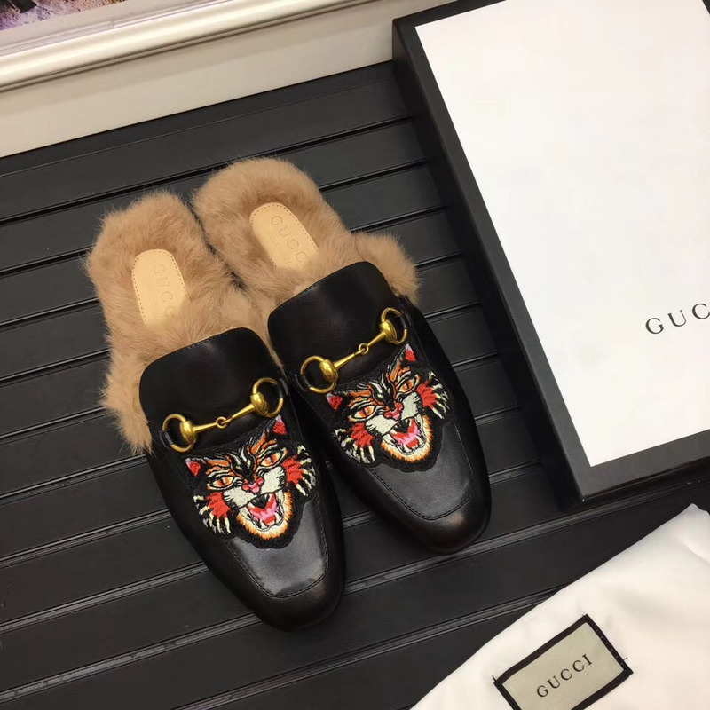 G*u*i princetown slipper with angry cat