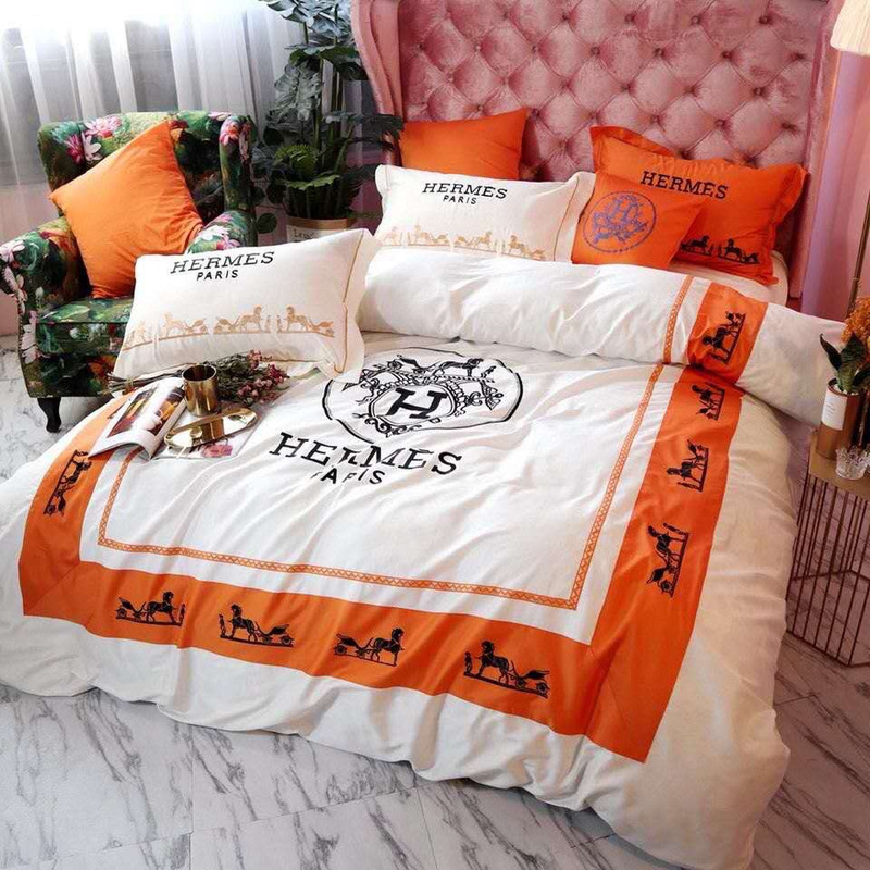 H**mes paris bed sheet